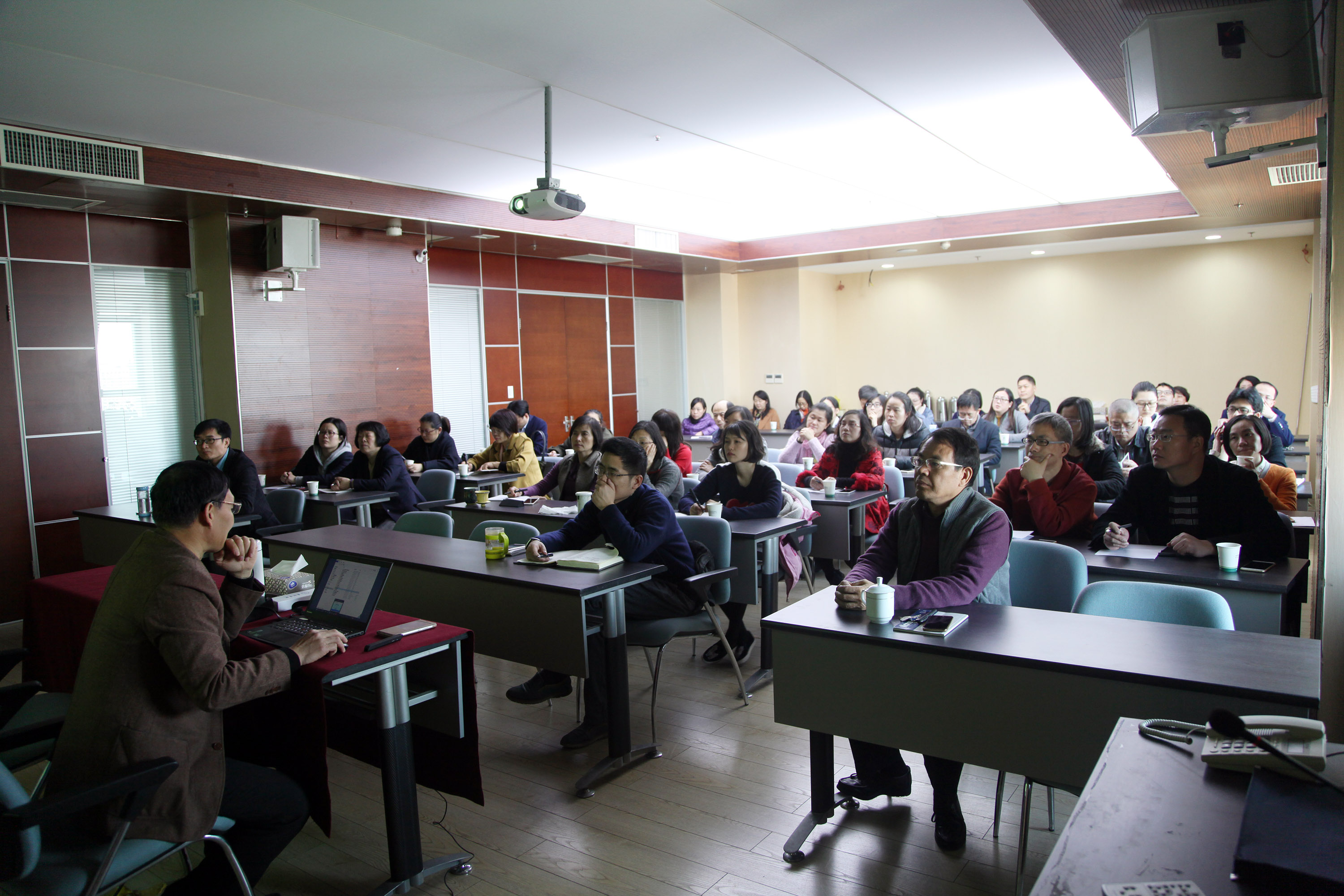 提升財務專業技能，助力“雙輪驅動”戰略——集團公司舉辦財務培訓會議