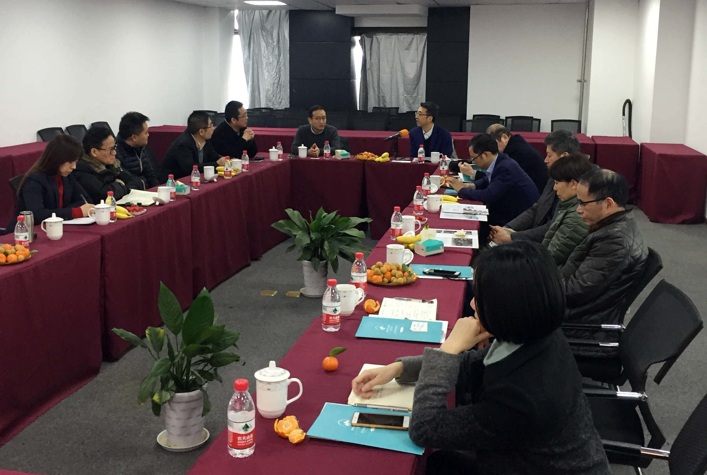 集團公司副總經理吳敏一行赴浙江大學創新技術研究院醫養結合研究中心考察交流