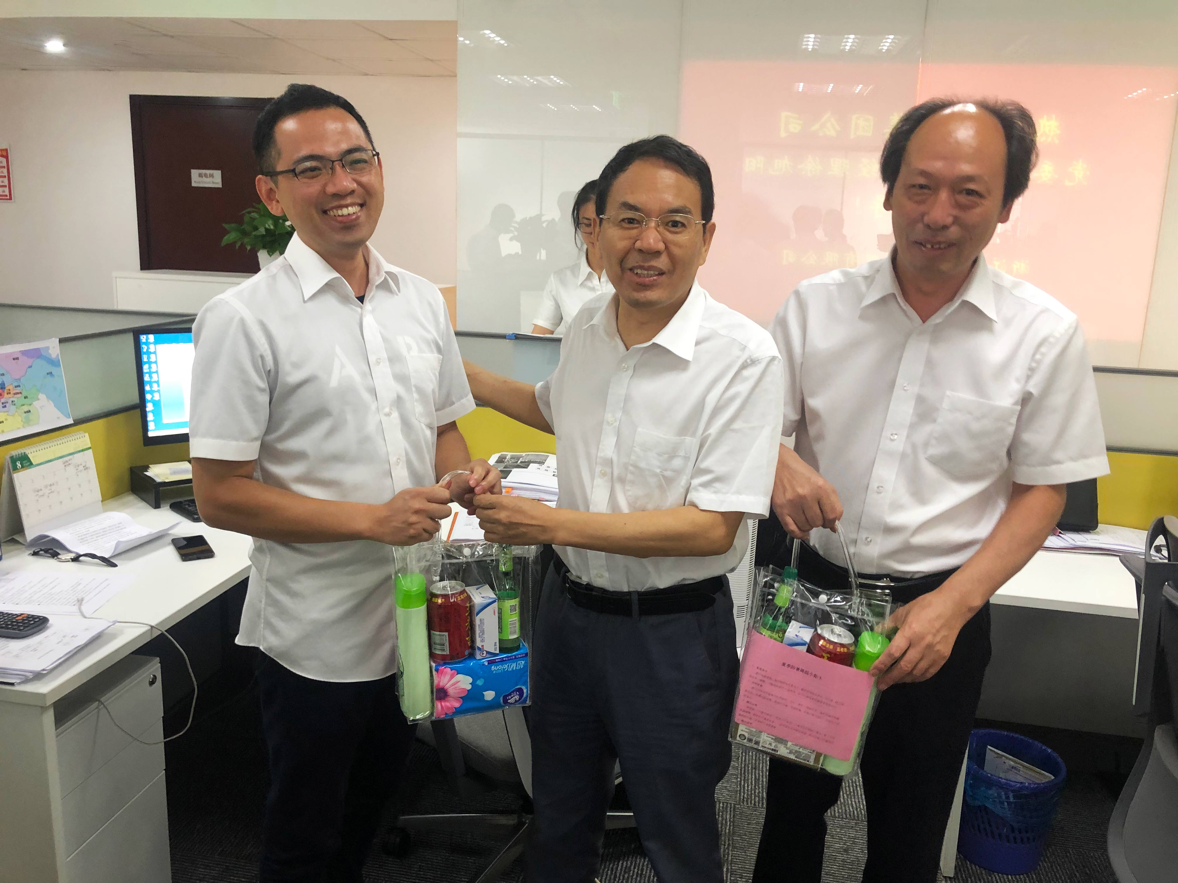 集團公司副總經(jīng)理徐旭陽赴廣杰公司開展安全檢查及高溫慰問