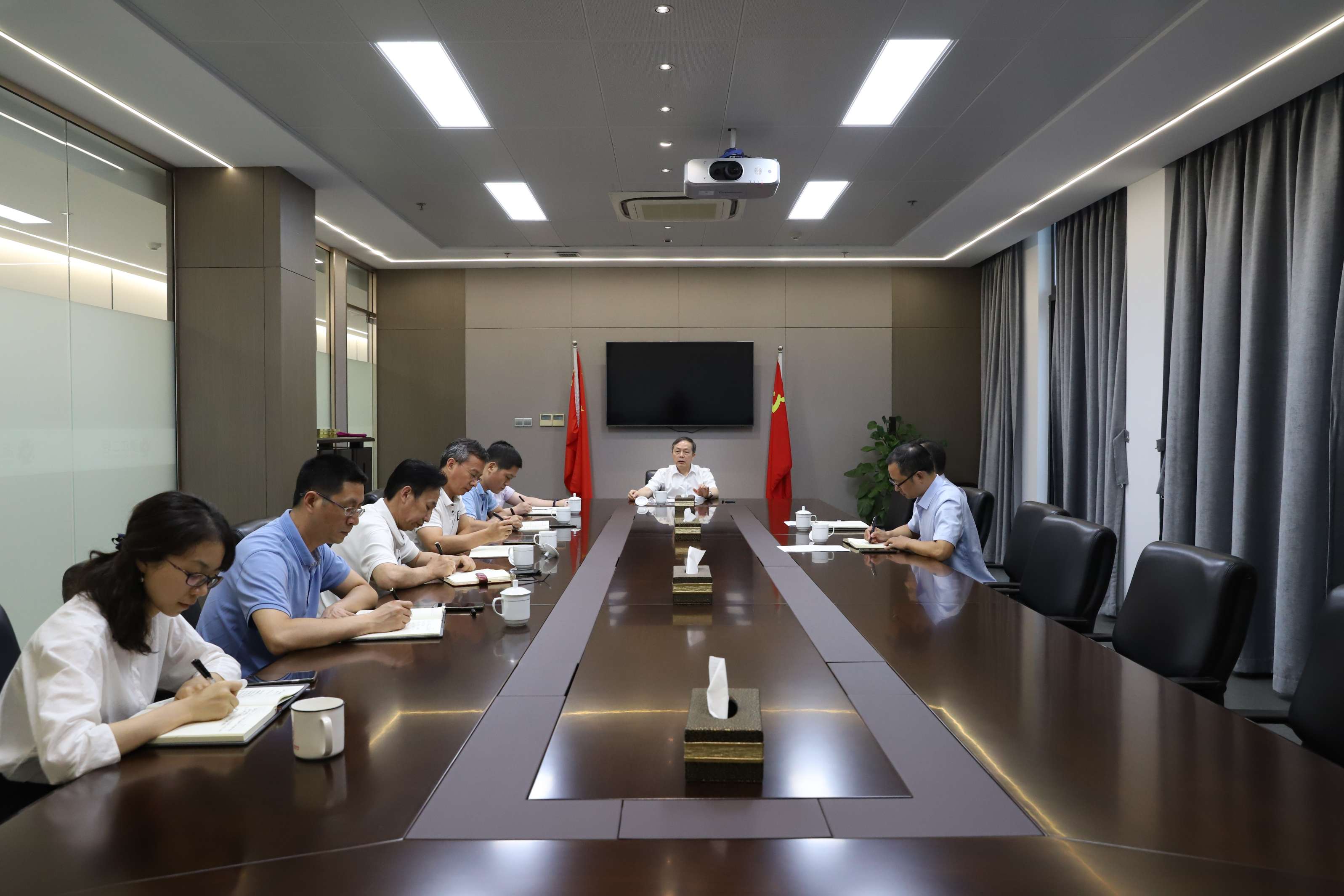 省二輕集團公司召開瑞特股份擬任董監高赴任前談話會