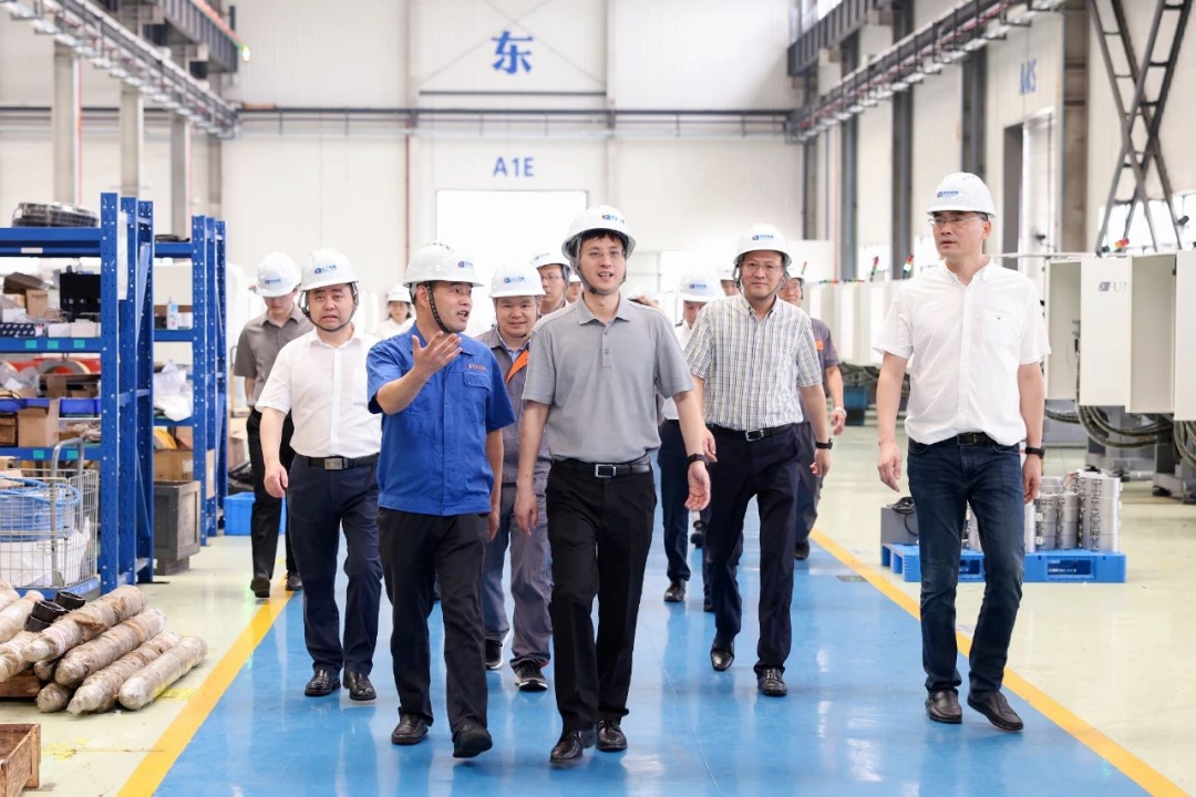 德清縣委副書記、縣長王波赴申達公司調研