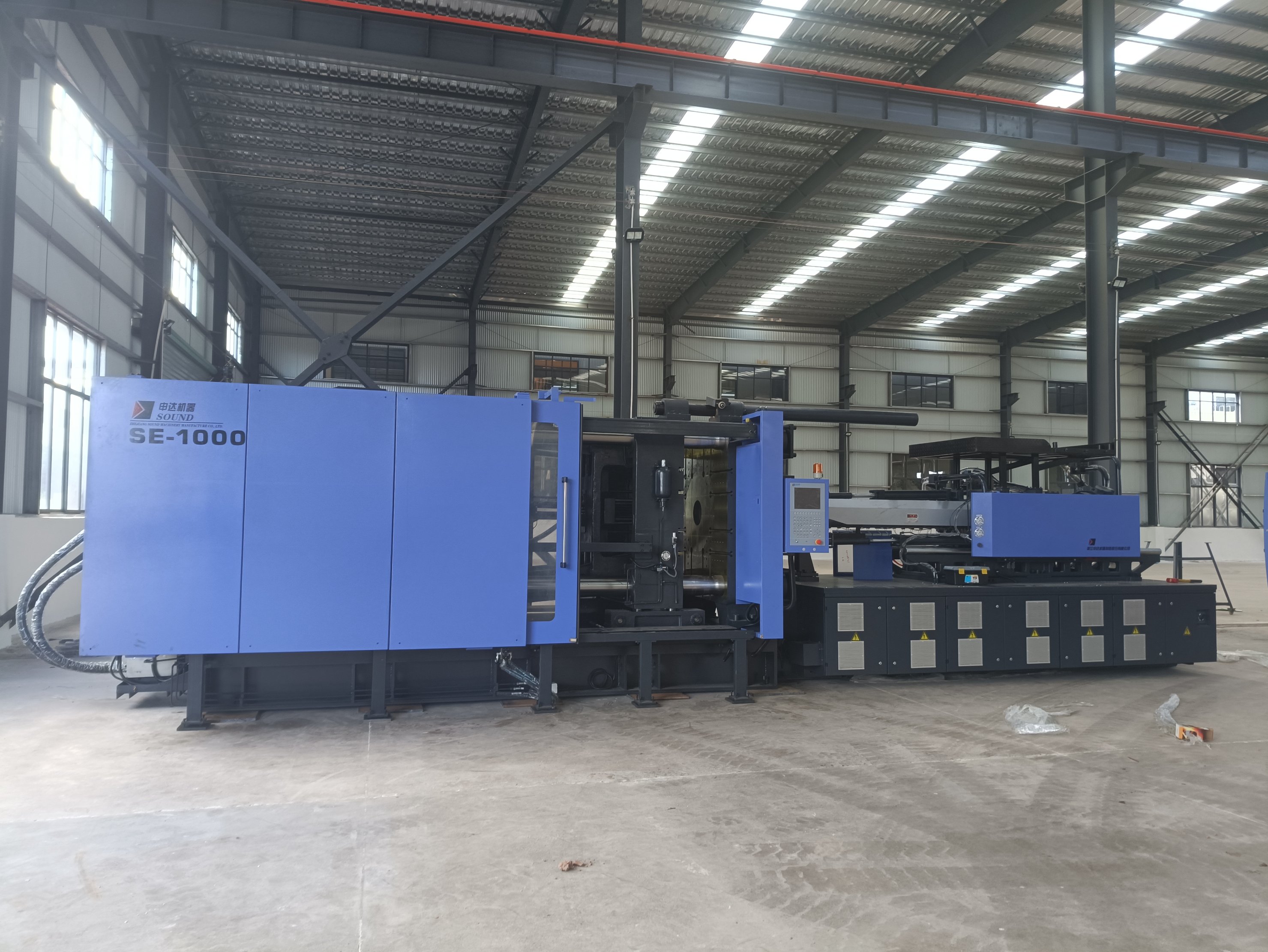 “零突破”！省二輕集團(tuán)首單注塑機(jī)融資租賃業(yè)務(wù)簽訂