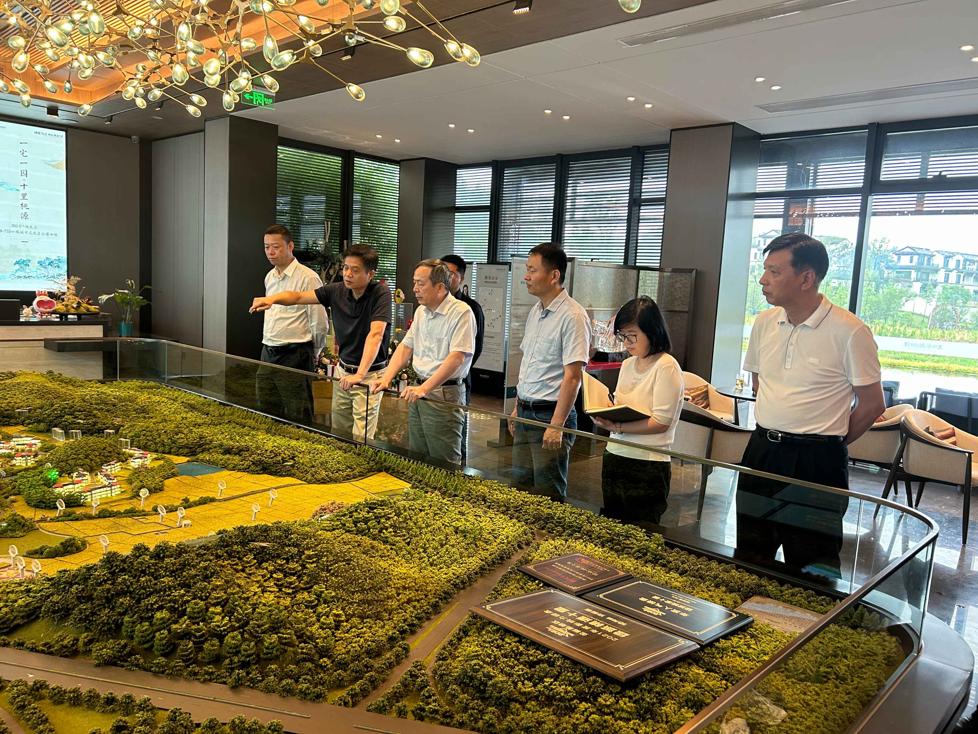 紓困解難 把脈問診 虞岳明一行赴浦江調研