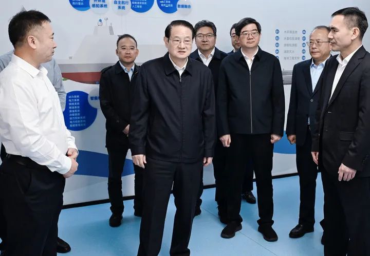 易煉紅調研省二輕集團省機電集團：牢牢抓住科技創新這個“牛鼻子”在推動高質量發展上展現國企更大擔當作為